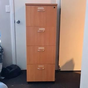 4 drow wooden filling cabinet